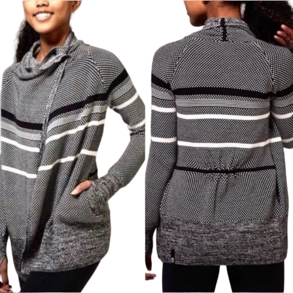 🚀ivivva Girls/Lululemon Feelin toasty wrap Gray& Black cardigan size 12 GUC